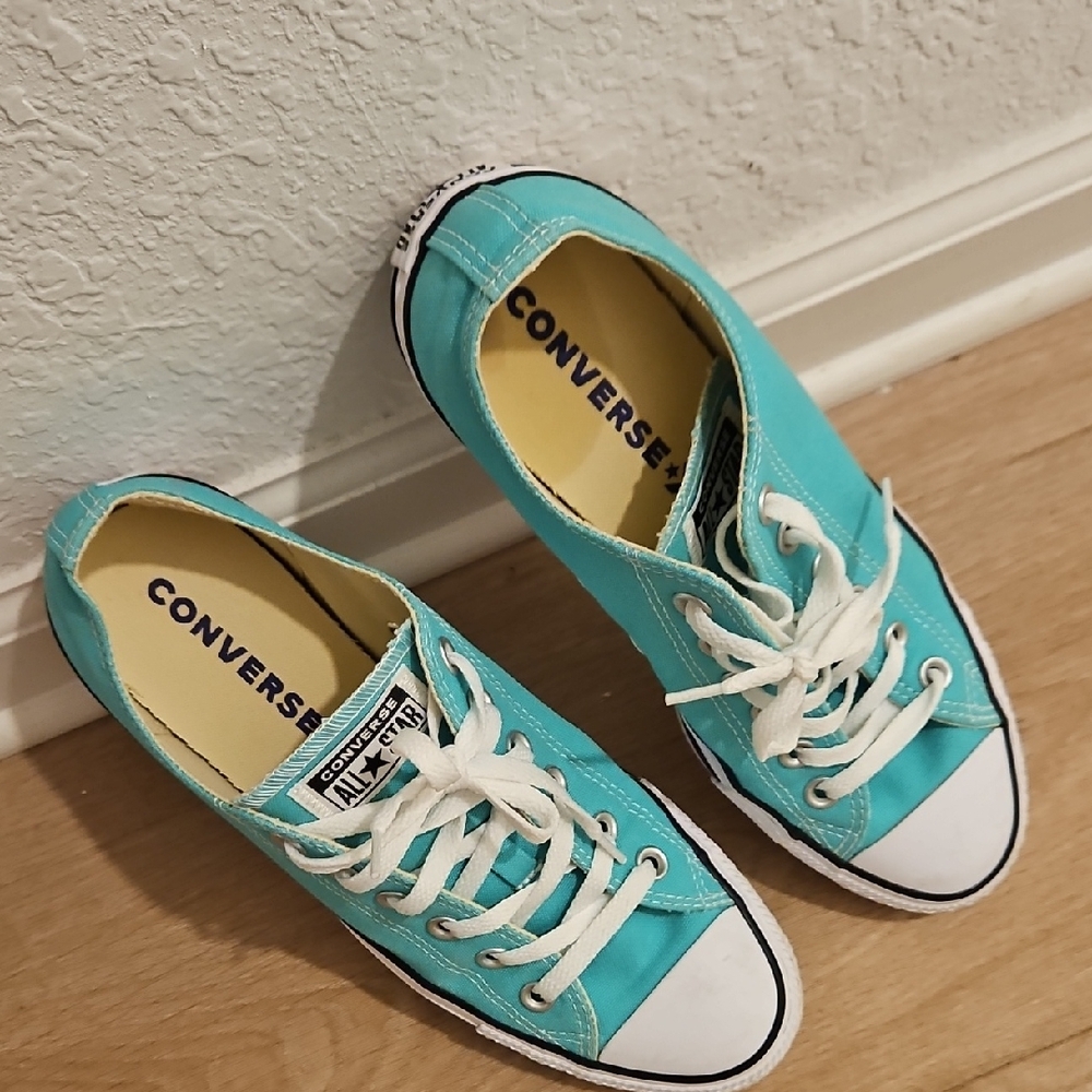 Converse Chuck Taylor All Star Women's Sneakers NEW